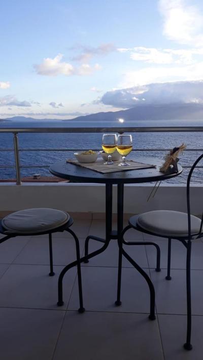 Poseidon Sea View Apartment