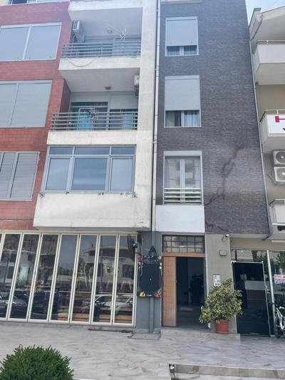 Roy Apartments II
