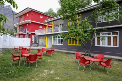 Gashabrum Hotel & Restaurant