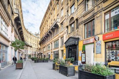 Super central convenient apartment
