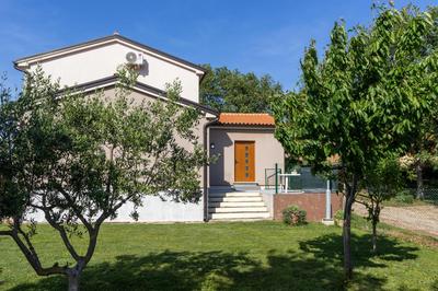 Vila s privatnim bazenom