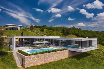 Unique Villa VISTA VERDE on idyllic location