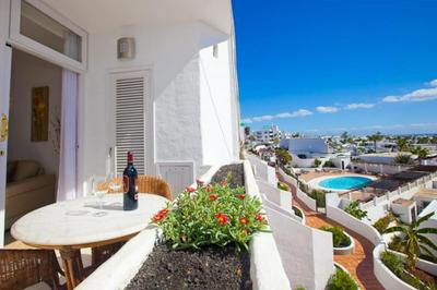 Beautiful Apartment with Stunning Sea Views