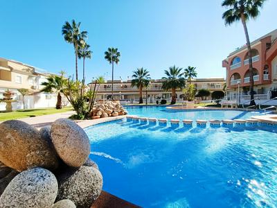Sunny Blue Home - near Pools, Beach and Golf