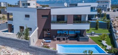 Villa Estate