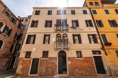 Glass House - Loft 2 minutes to Rialto Bridge & View