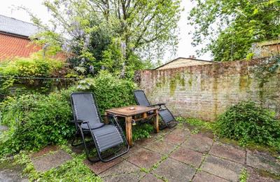 City center spacious bedrooms