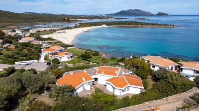 Villa Tulli fronte spiaggia Bados -Pittulongu-Golfo Aranci