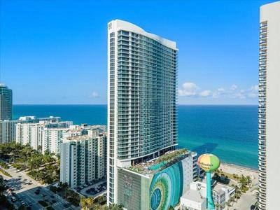 Beachside Contemporary Residence in Lyfe