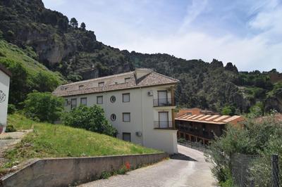 Hospedium DLJ Enjoy Cazorla apartamentos