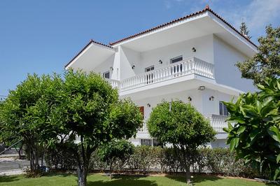 Villa Mairi - 2 private pools & Game Room near Athens