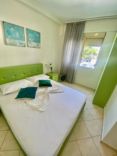 Seaview Apartments