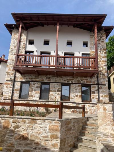 Annousa's House & Studios