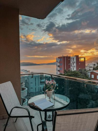 Vanja Apartment with Private Parking - Near Beach