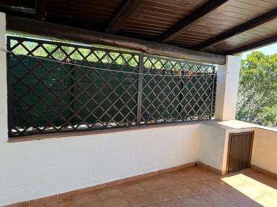 Casa a Capriccioli con giardino