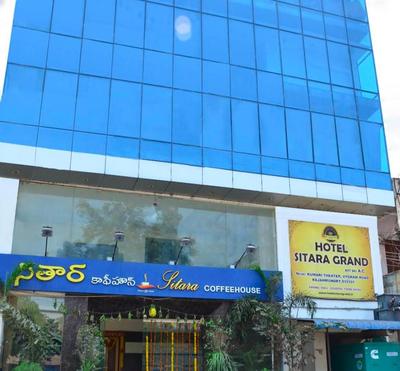 Hotel Sitara Grand