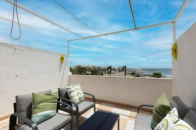008 Plaza Ole Beachfront Apartment with Sea Views and Beach Access