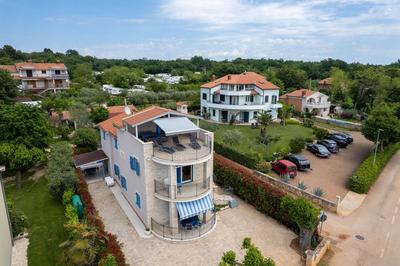 Villa Moletto Apartments with Sea view