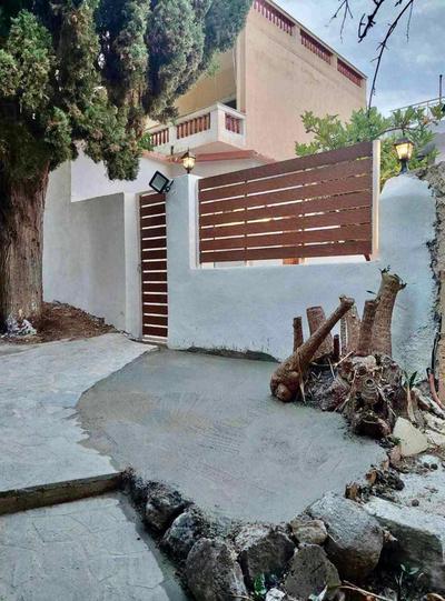 Utopia suites 3 in the heart of Aegina by 8essentially