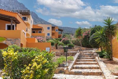 Driades Luxury Apartments by Estia