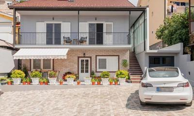ELYSIUM Townhouse Imotski