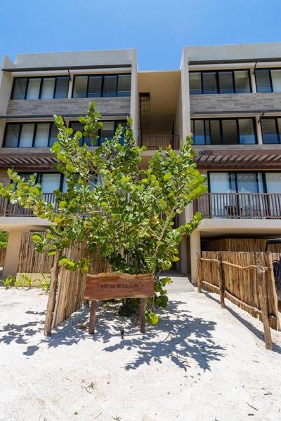 Pool View Loft Steps From The Ocean in Punta Cocos - C101