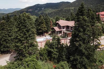 Pavliani Cliffside Retreat