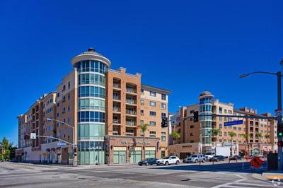 Ultimate LA Vacation 2BR w Pool Above Shops