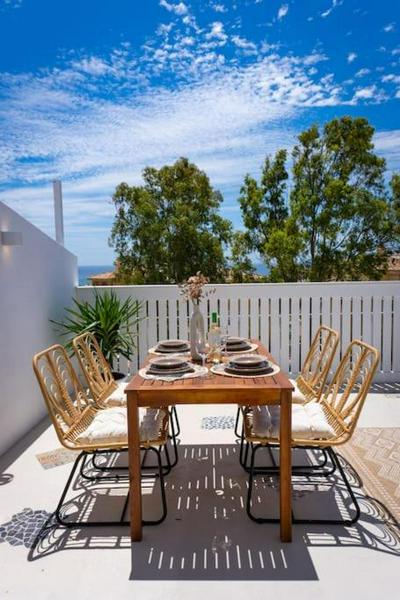 Chic Beach House 2 in Benalmadena by El Trocader