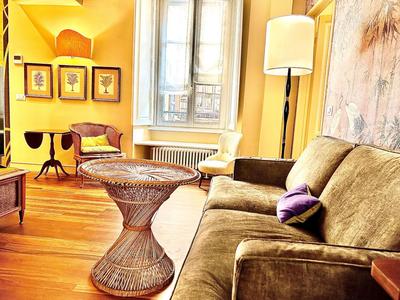 Elegant historic residence on a tree-lined avenue near Cadorna Station