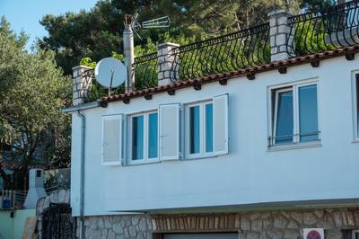 Modern App Pinija with terrace & BBQ, Mali Lošinj
