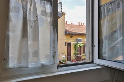 Commenda White Studio
