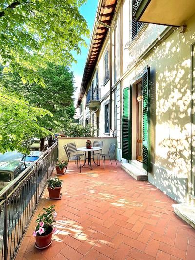 Appartamento con grande terrazza