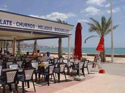Beachside apartment in the centre of El Campello