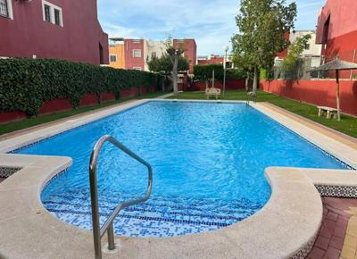 Acogedor y Hermoso Refugio Soleado en Orihuela Costa