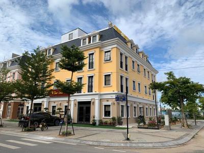 Khách sạn Time Lotus Hạ Long