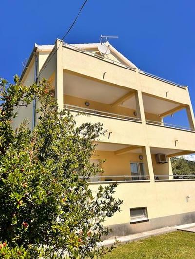 Vali Apartment 2