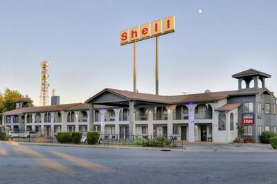 Crossroads Inn - Downtown Sacramento