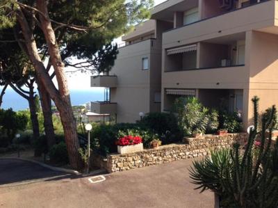 Apartment amazing sea overview with swimmingpool