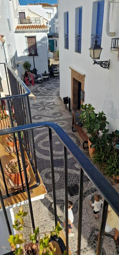 LA CASA DE ABUELA Habitaciones con baño compartido en el casco histórico de Frigiliana "sólo adultos"