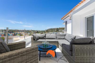 #221 Modern and Elegant Villa with Pool