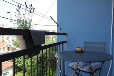 Modern apartments by the sea in the center of Igalo