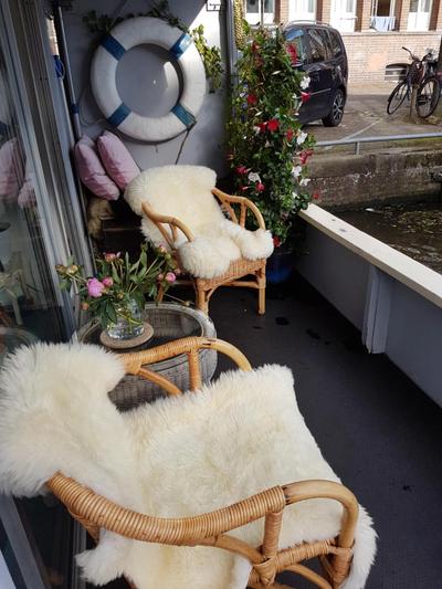 Pantheos Top Houseboat