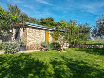 Villa Kucine Olives Garden
