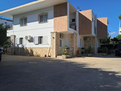 Villa Shafeti