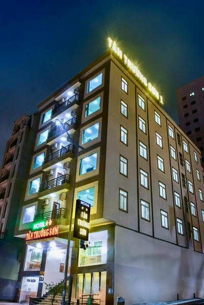 Khách sạn Tân Trường Sơn
