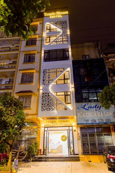Tropic Bloom Hotel