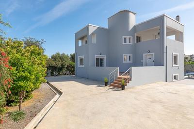 Villa Bella with Private Pool and Hot Tub