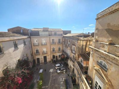 Residenza Borgia · Residenza Borgia Piazza Duomo View Central Ortigia