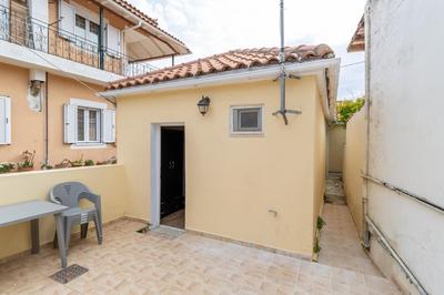 Antonis Traditional House